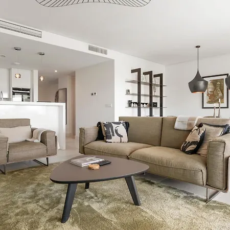 Casa Lily Luxury Cinema & Garden Apartment